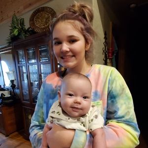 Meet your Posher, Dee n